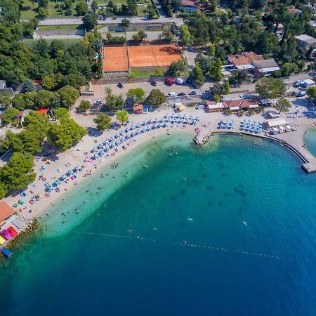 Villa Sara Crikvenica Exteriör bild